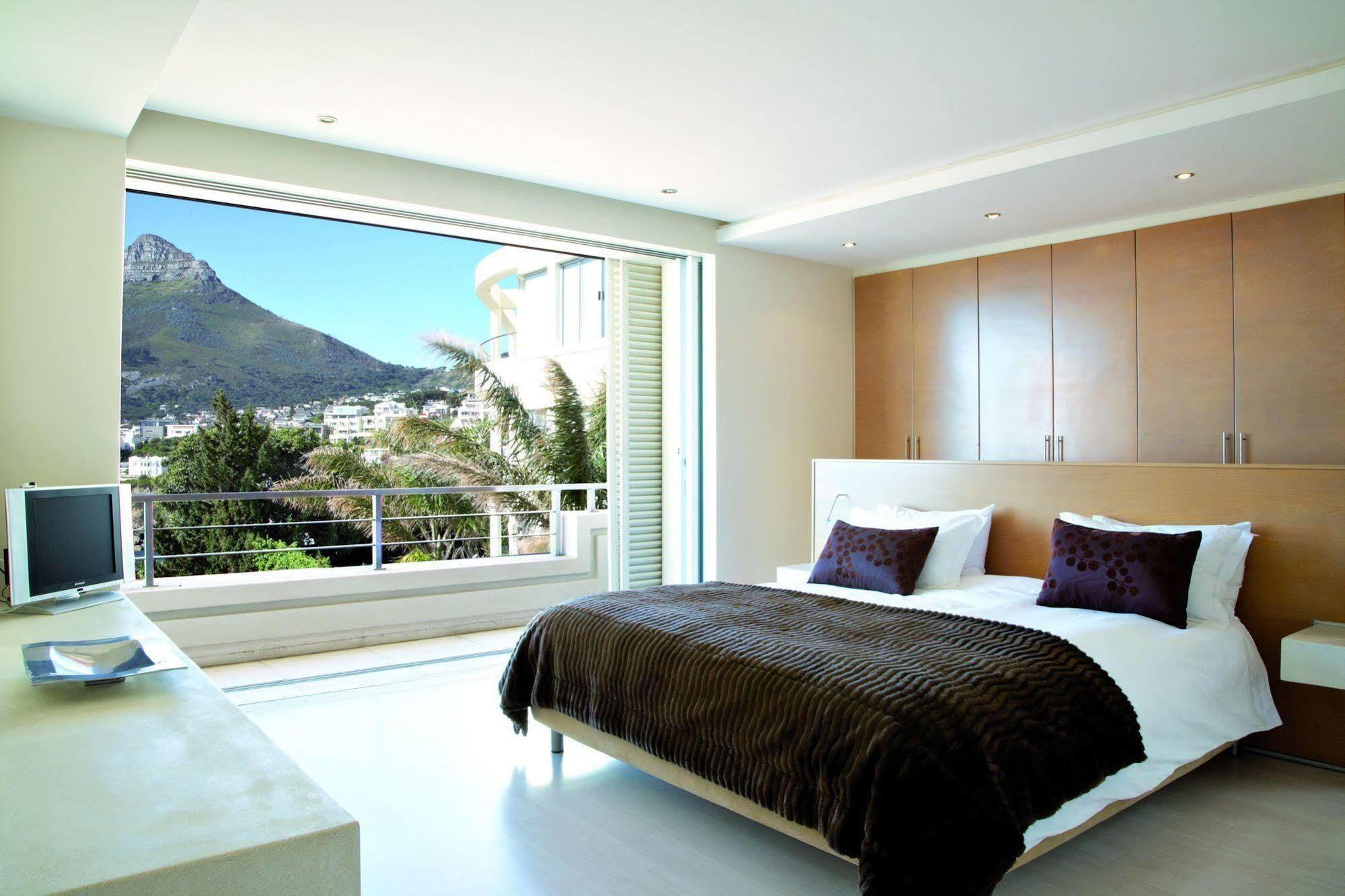Blue Views Studio Apartments Kapstaden Exteriör bild